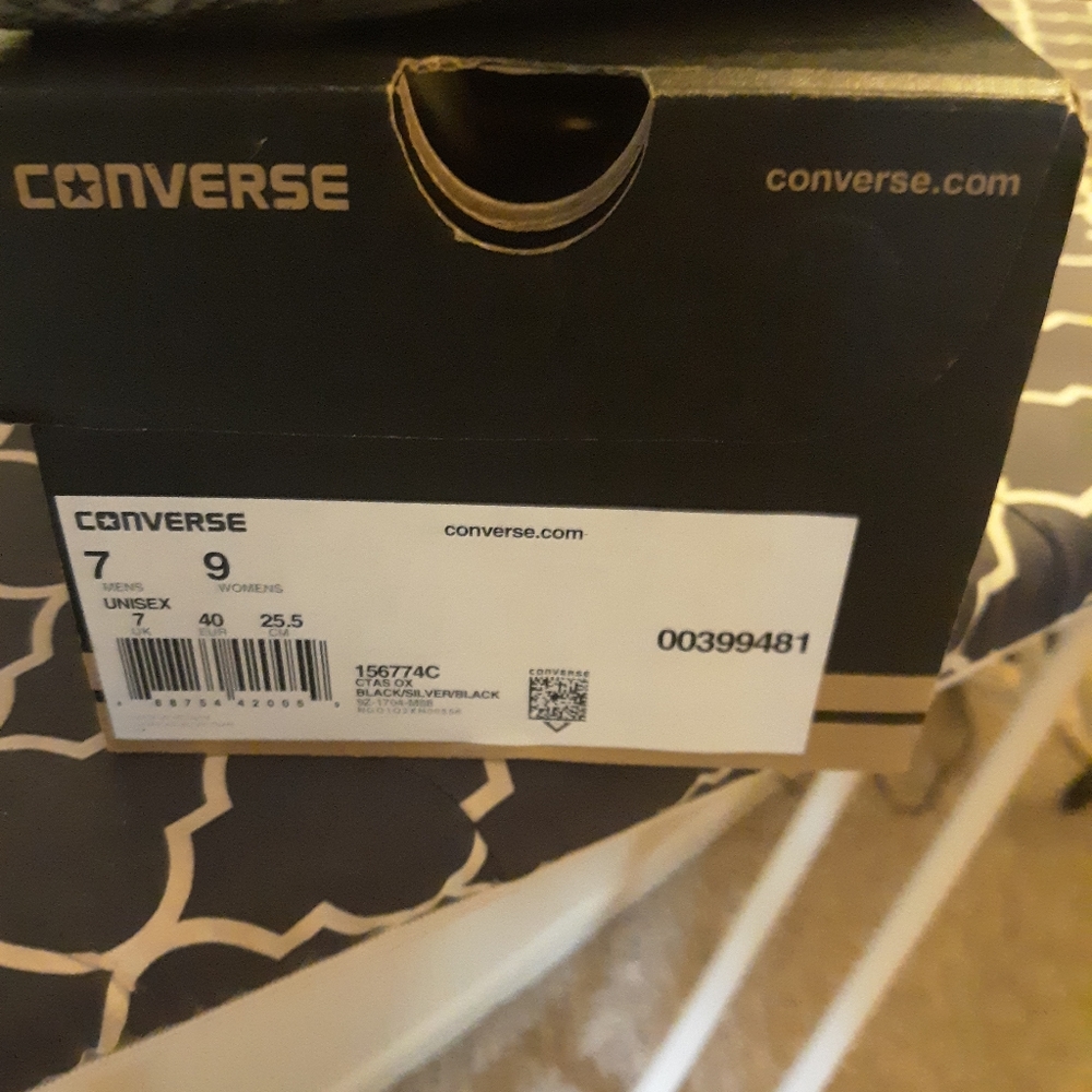 Womens Converse Shoes Blk & Silver